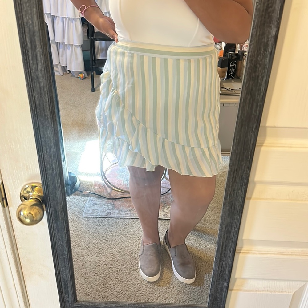 NEW Lc Lauren Conrad Skirt!